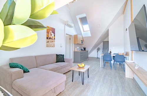 Bled Apartment | Lakeside Living: Modern Apartment Just 400m from Lake Bled