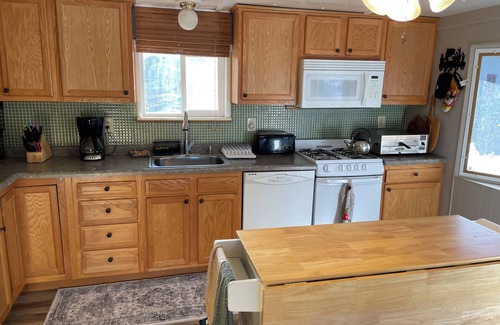Shell Lake Cabin | LAKESIDE LOOKOUT: Experience stunning views, Endless Shorline, Family Retreat.