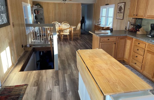 Shell Lake Cabin | LAKESIDE LOOKOUT: Experience stunning views, Endless Shorline, Family Retreat.