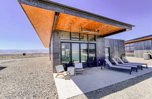 Quincy House | Lakeside Oasis the Gorge Amphitheatre and Cave B Winery - Ancient Lakes Retreat