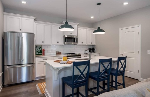 Tullahoma House | Lakeside Retreat @ Tim’s Ford!