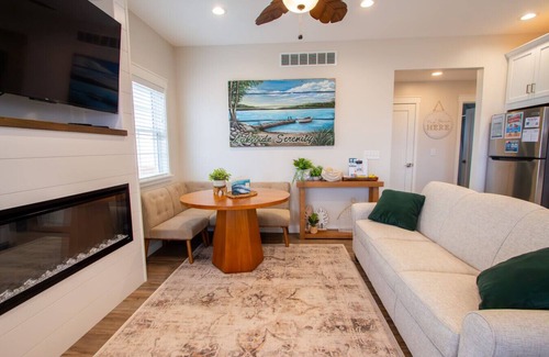 Celina House | Lakeside Serenity: 3 bed/2 bath Lakeside Cottage!