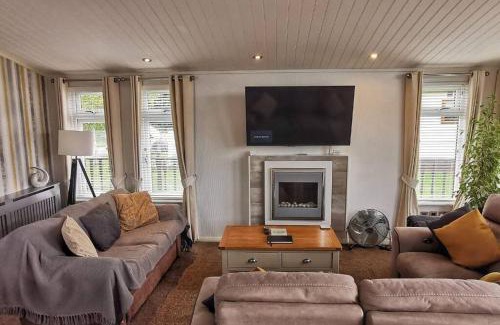 Wisbech House | Lakeside View