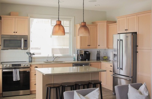 Okanagan-Similkameen House | Lakeview Cottage! Lots of room for the whole family!