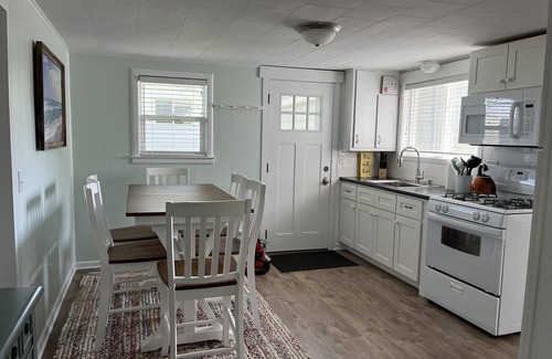 Ludington Cottage | Lakeview Cottage, Walk to the beach, parks & downtown. Early booking discount!
