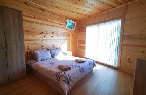 Dalgopo Ski Chalet | Lakeview Estate Chalet