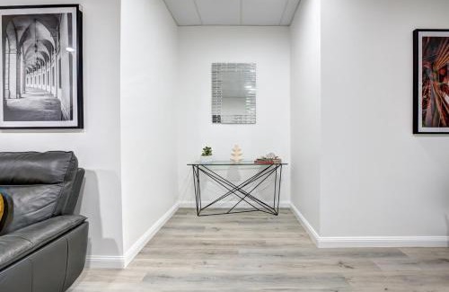 Gungahlin House | Lakeview Family Retreat Canberra Cozy Townhouse