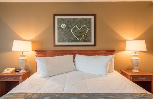 Cheat Lake Resort | Lakeview Golf Resort