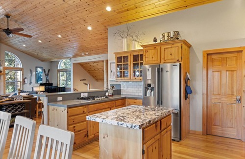 Ridgewood House | Lakeview Grandeur | Luxury With Lake Views