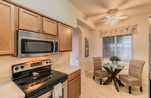Bradenton Condo | Lakeview Heritage - Golf Course, Resort Amenities by Gulfcoast Holiday Homes