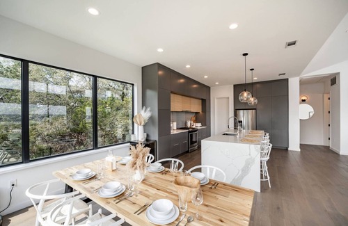 McNeil House | Lakeview Retreat: Terrace + BBQ