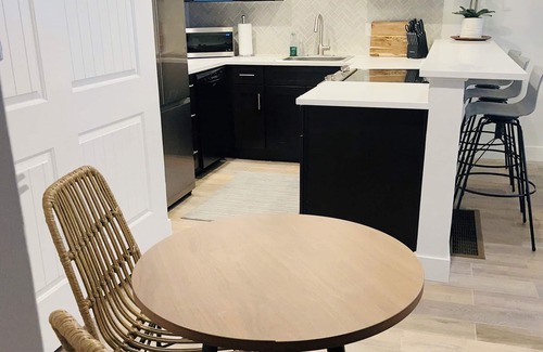 Lakewood Condo | Lakewood-Golden Condo