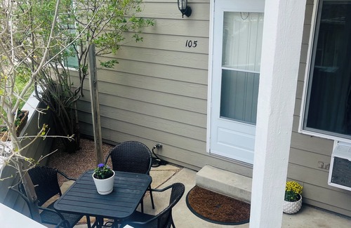 Lakewood Condo | Lakewood-Golden Condo