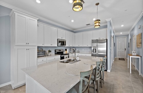 Lakewood Ranch Condo | Lakewood National - PIPER WAY Top Floor Corner Condo w/Views 14th & 15th Holes