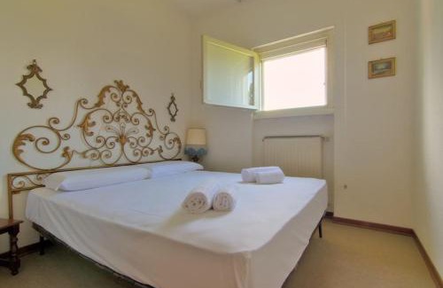 Monte Apartment | Lalla al Lago Pool - Access, Parking, Lake Views