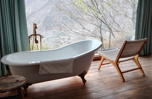 Garze Hotel | LaMaiSon