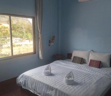 Nong Khiaw House | Lamorn Guesthouse