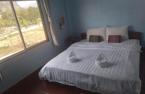 Nong Khiaw House | Lamorn Guesthouse