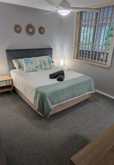 Manaba Beach Apartment | LaMouette 8 Manaba Beach Uvongo