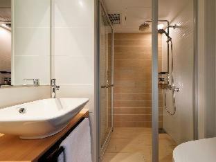 Nagoya City Centre Hotel | LAMP LIGHT BOOKS HOTEL nagoya