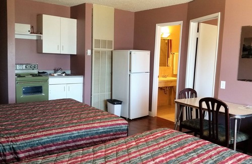 Viking Hotel | Lamplighter Viking Motel