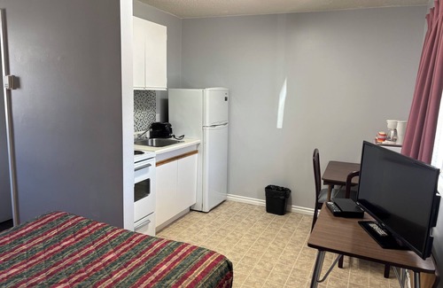 Viking Hotel | Lamplighter Viking Motel