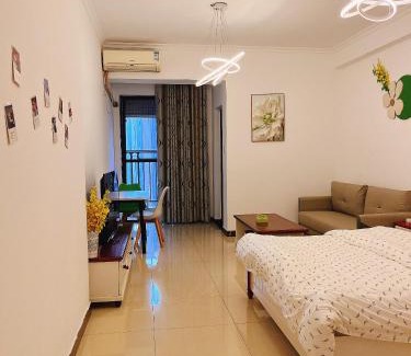 Pazhou Residential District Hostel | Lan House Youth Apartment