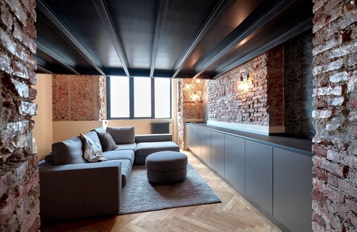 Zona Farini Apartment | Lancetti Stylish Loft-hosted by Sweetstay