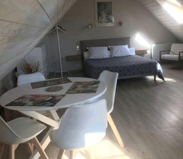 Lancieux Apartment | Lancieux- studio calme et spacieux