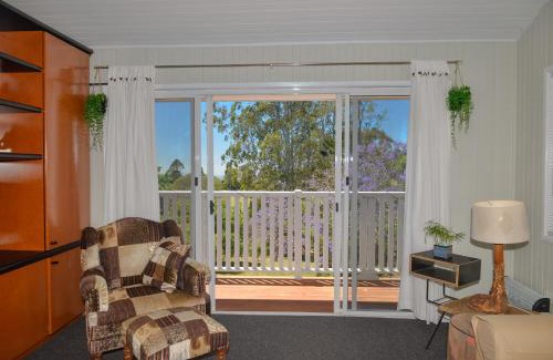 Balmoral Ridge House | Land Of Lost Treasure