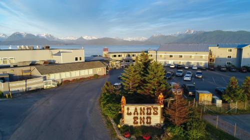 Homer Resort | Land's End