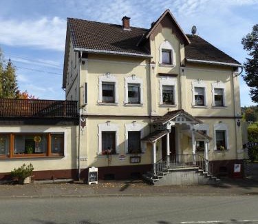 Katzwinkel House | Landgasthof Schneller