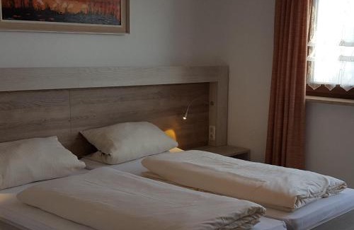 Riedenburg House | Landgasthof Zur Linde