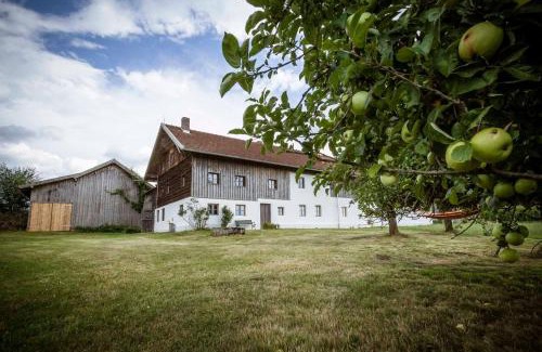 Pfarrkirchen House | Landhaus Holzen