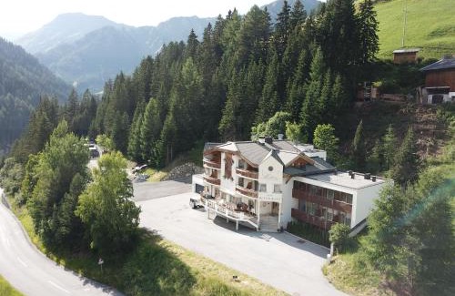 Spiss Hotel | Landhaus Paradies Samnaun Spiss