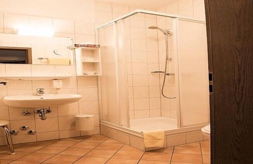 Bad Konigshofen Hotel | Landhotel Vierjahreszeiten