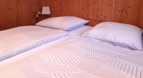 Vellahn House | Landhof Kützin Ferienhaus 4 Meise