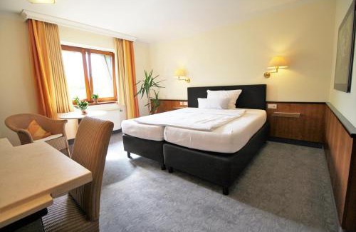 Volpriehausen Hotel | Landhotel Am Rothenberg