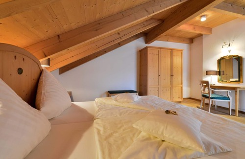 Muensing Hotel | Landhotel Huber Am See