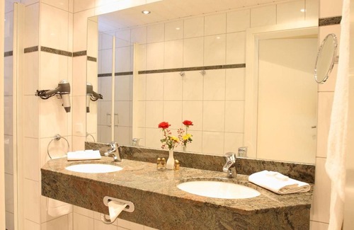 Niederlehen Hotel | Landhotel Salmen