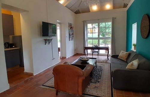 Rooi Catochi Hotel | Landhuis Bona Vista