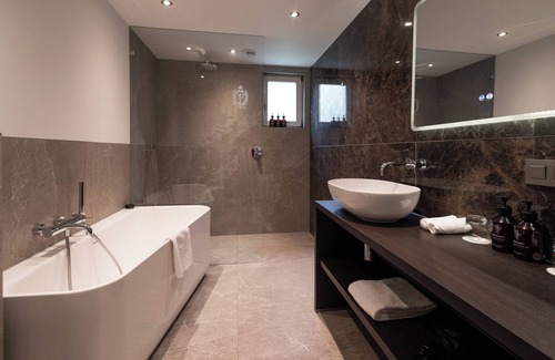 De Lutte Hotel | Landhuishotel & Restaurant De Bloemenbeek