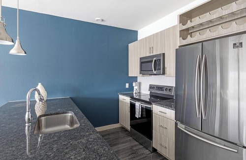 McKinney Apartment | Landing | Amazing 1BD, Gym, Pool