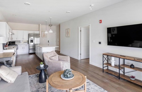 Willow Springs Apartment | Landing | Amazing 1BD, Pool, Gym