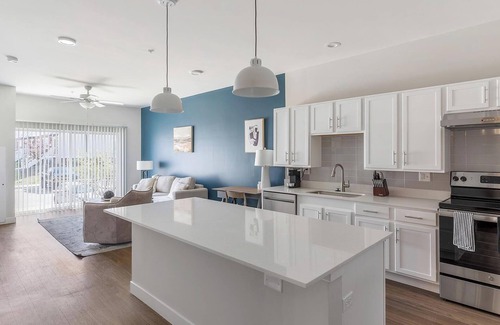 Willow Springs Apartment | Landing | Amazing 1BD, Pool, Gym