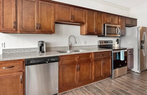 Overland Park Apartment | Landing at Carson Street Towers - Studio in Dow...