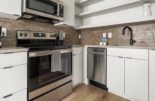 Norris Square Apartment | Landing at Copper Flats - 1 Bedroom in North Ph.
