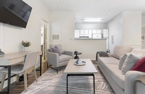 Winston - Salem Apartment | Landing at Crowne Park Apartments - 2 Bedrooms in Downtown Winston Salem