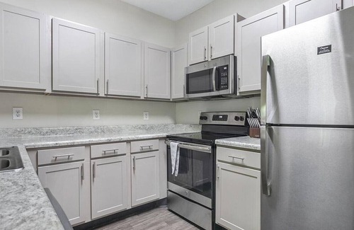 Winston - Salem Apartment | Landing at Crowne Park Apartments - 2 Bedrooms in Downtown Winston Salem