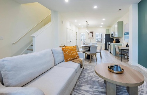 Wilmington Apartment | Landing at Encore at Westgate - 2 Bedrooms in W.